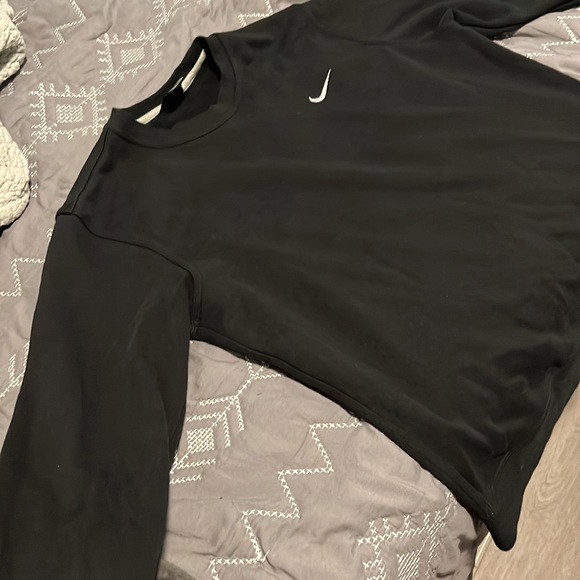 Sweatshirt - Picture 2 of 4